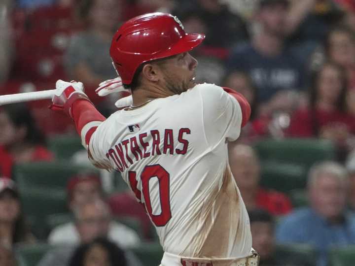 Cardenales envían a Willson Contreras a lista de lesionados