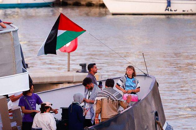 Tanaiste Simon Harris says Israeli attack on Gaza aid flotilla carrying Sinn Féin senator and around 20 Irish citizens is a ‘breach of international law’