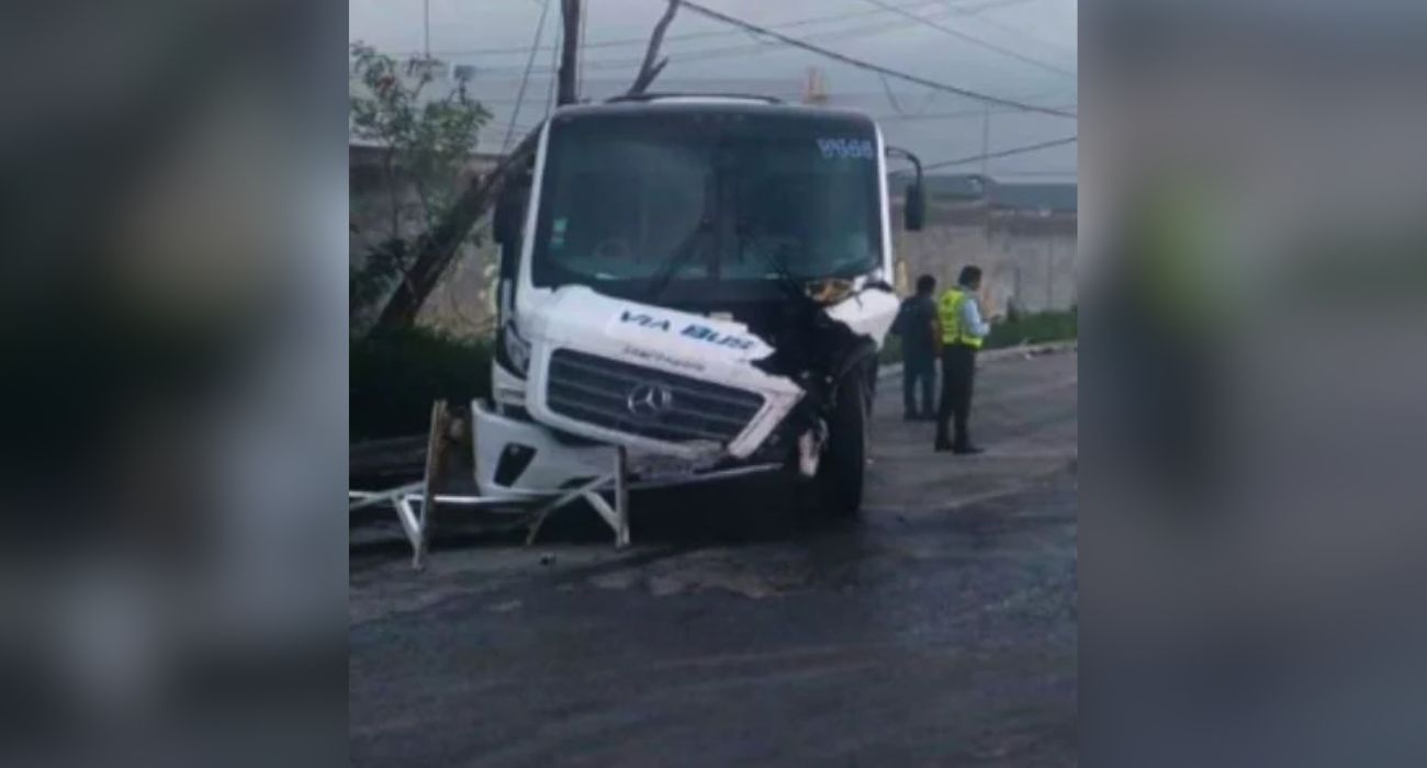 Accidente en Monterrey deja seis personas heridas