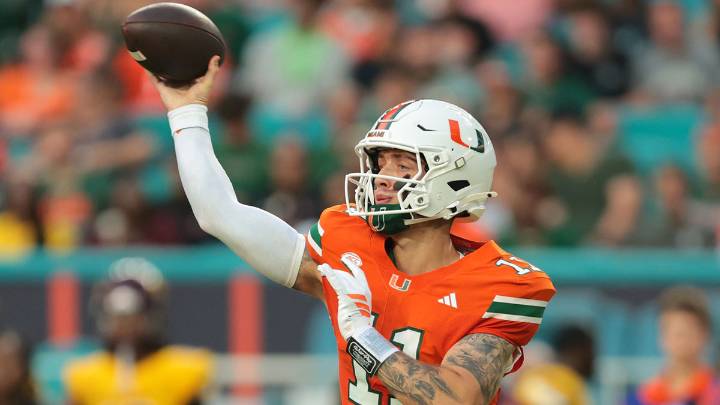 Carson Beck shatters Vinny Testaverde’s Miami 1986 record