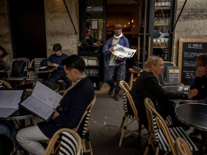 Meet Ali Akbar, the last newspaper hawker in Paris