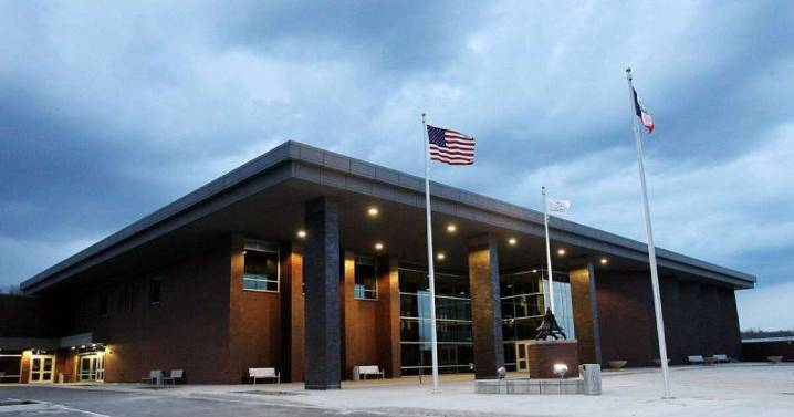 C.R. school board making ‘concrete, immediate improvements’ in communication