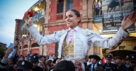 Olga Casado se ‘corona’ en La Glorieta: toreo templado, clásico y con un sello muy personal