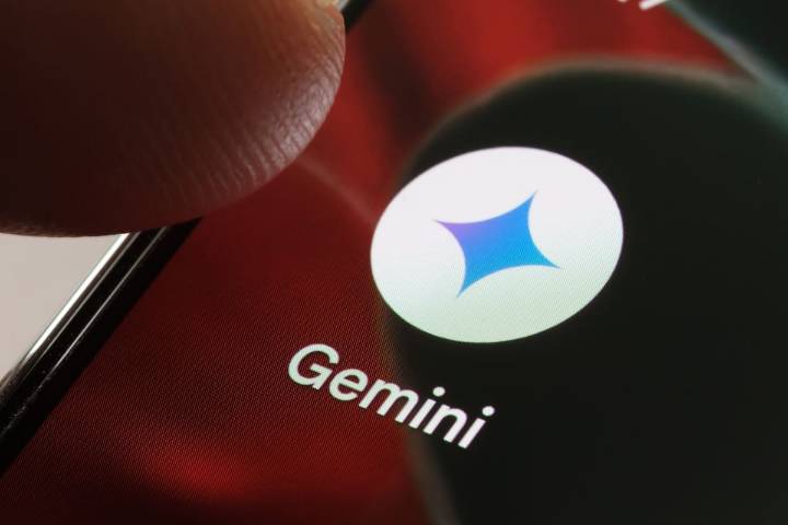 Dura evaluación. Un grupo de expertos recomienda que los adolescentes eviten usar Gemini, la IA de Google