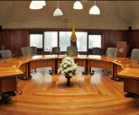 Corte declina