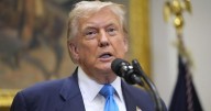 Ataque de Trump a presunto barco de drogas venezolano genera dudas sobre su uso del poder militar