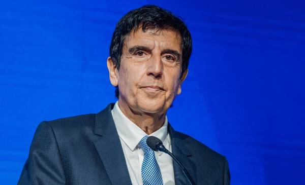 Melconian adelantó cuánto va a subir el dólar y dijo que vuelve el cepo