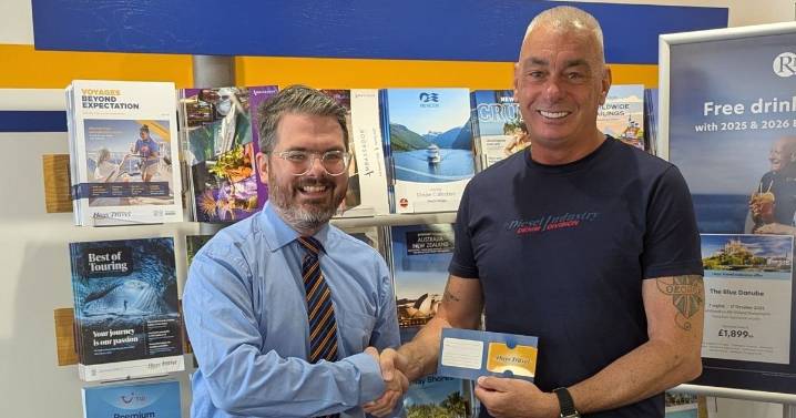 Hays Travel customer wins £2500 holiday voucher at Airdrie branch