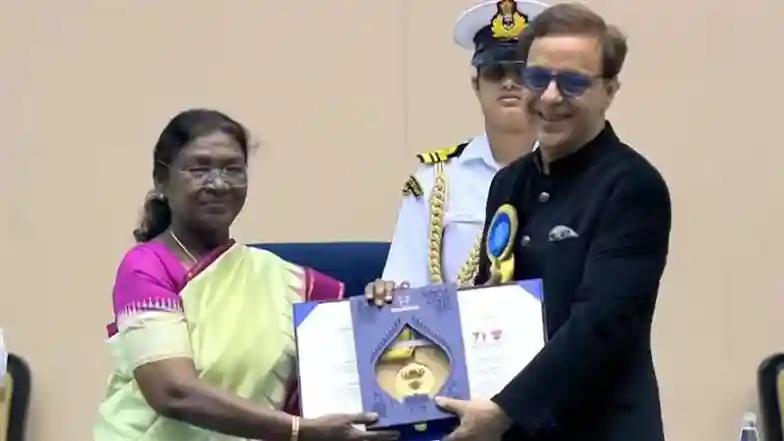 Agency News 71st National Film Awards: Vidhu Vinod Chopra Receives Best Feature Film Honour for ‘12th Fail’ (Watch Video)