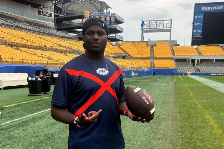Louisville ball boy on viral scramble for football with Pitt players: 'I am very serious about this job'