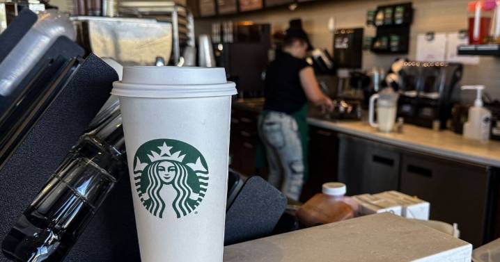 Starbucks confirma cierre masivo de tiendas y despidos por reestructuración; ¿afectará a México?
