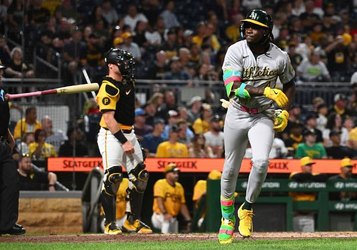 Pirates lose 5th straight, blow 9th-inning chance in loss to Athletics