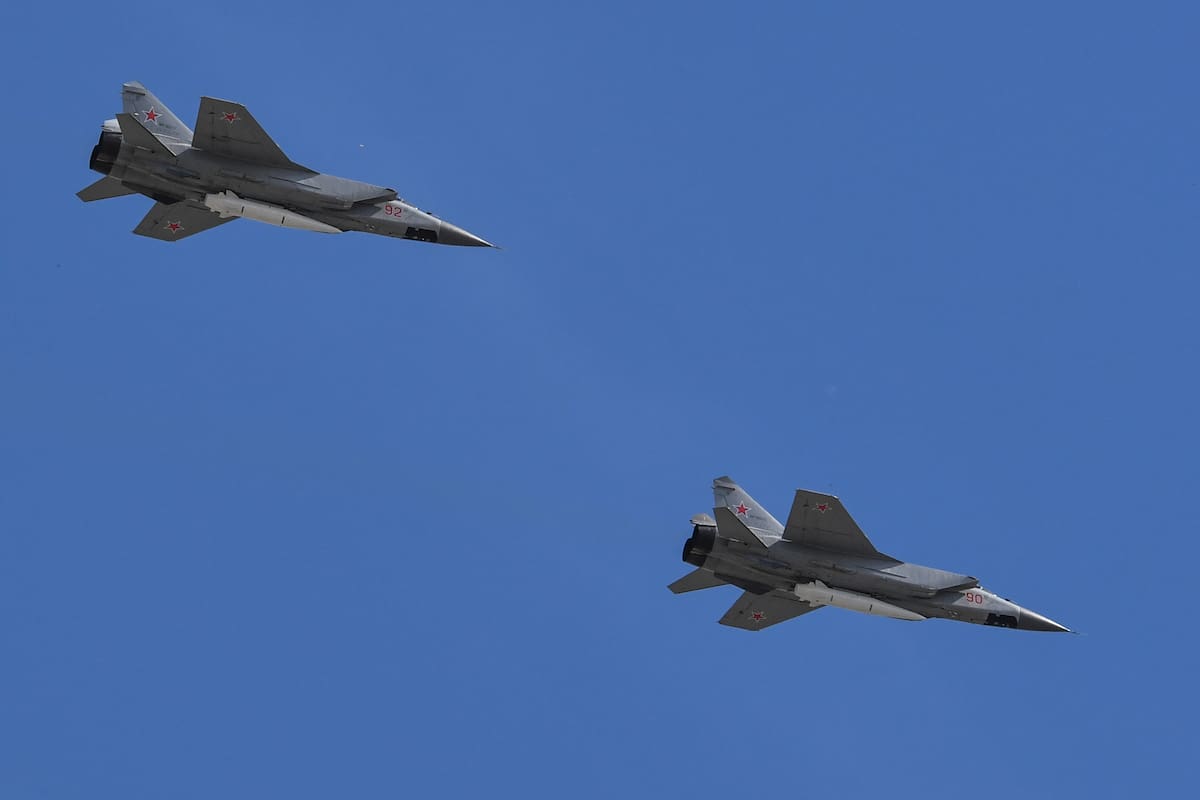 "Incursión sin precedentes". Europa, en alerta: tres aviones de combate rusos entraron en Estonia y fueron interceptados por cazas de Italia