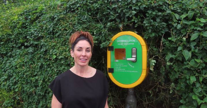 Five new defibrillators for Kirkcudbright after community raises more than £7,000