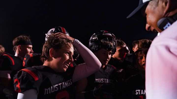 Kade Gilchrist, Edgewood football stun No. 1 South Putnam in 2OT