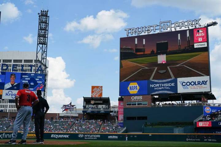 MLB aprueba el uso del umpire robot para desafiar bolas y strikes a partir de 2026