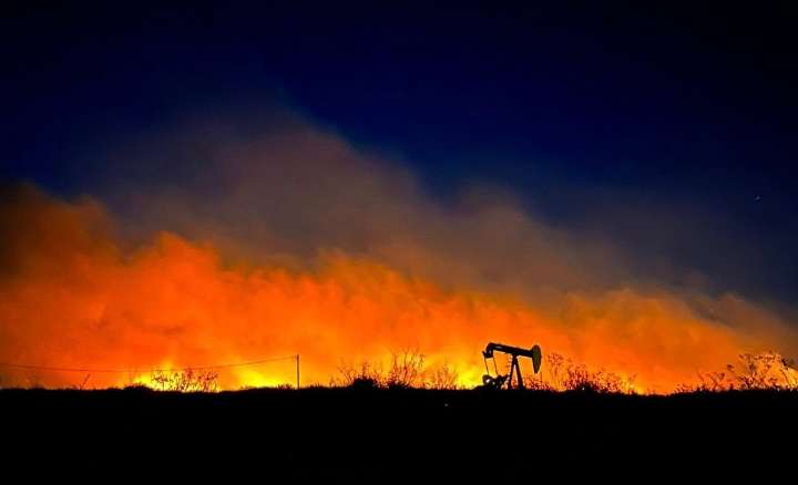Incendio forestal en Colonia Chica: Bomberos de 25 de Mayo evitaron un desastre