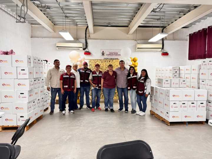 Entrega despensas Desarrollo Social