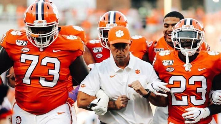 More Alarms Raised for Dabo Swinney After Clemson Fall Out of Top 10 in College Football Rankings Clemson’s drop from the Top 10 after another shaky outing sparks fresh concerns for Dabo Swinney’s lea