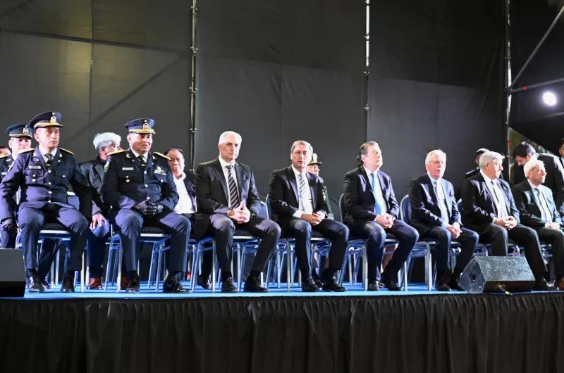 El gobernador Zamora participó del acto de egreso de 537 agentes de Policía