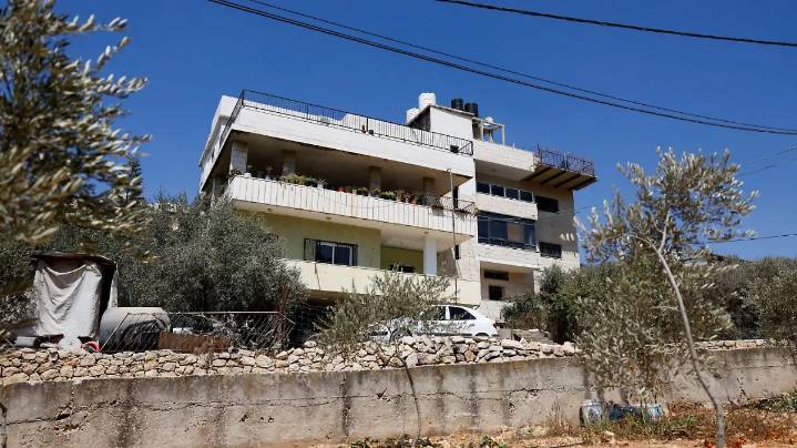 Ejercitó israelí allana casa del cineasta palestino Basel Adra, ganador del Oscar por ‘No other Land’