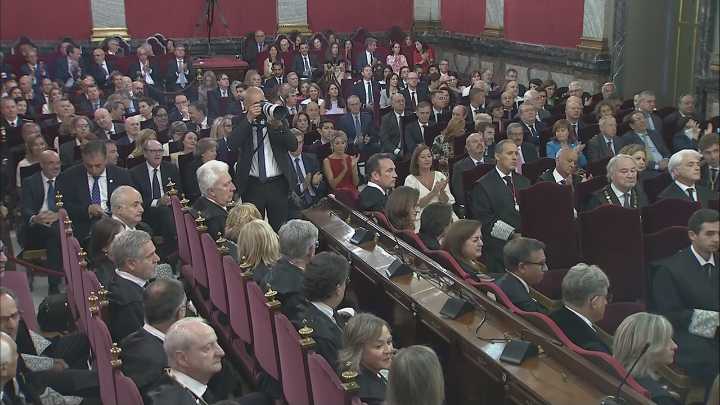 Os xuíces rexeitan as críticas de Sánchez, que acusa algúns maxistrados de "faceren política"