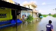 Several localities in Yadgir town waterlogged, families rescued