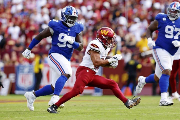Deadspin | Report: MRI confirms torn Achilles for Commanders' Austin Ekeler