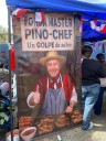 "Máster Pino-chef": Indignación en Talca por fonda en colegio que alude al régimen