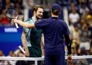 Tennis-Ruthless Sinner routs Bublik to reach US Open quarter