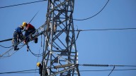 La patronal asturiana exige ejecutar el anillo eléctrico de la zona central para dar garantía a la industria