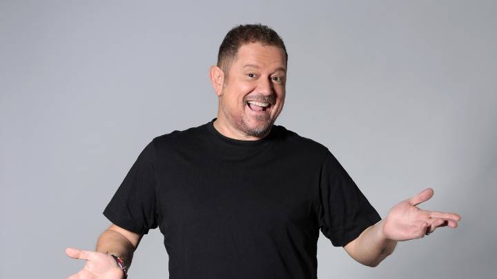 Sergio Fernández, El Monaguillo: "A Pedro Sánchez le puse a dormir con una almohada de Japón"