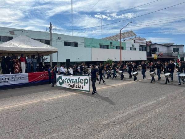 Galería.- Participa Conalep en Desfile de Independencia