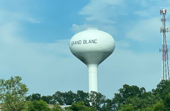 Multiple people shot at Mormon church in Grand Blanc and shooter is down, police say