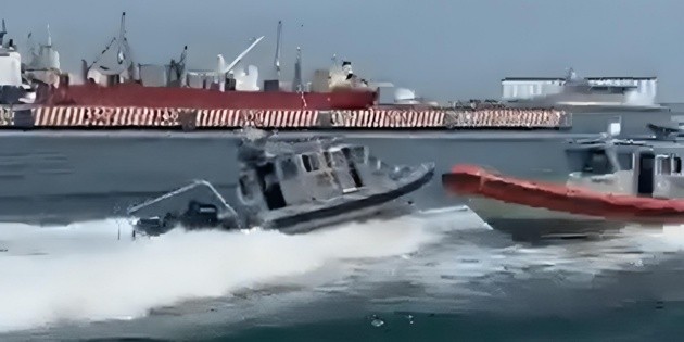 Dos embarcaciones de la Marina chocan en el puerto de Veracruz