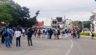 Bloqueos paralizan #Oaxaca capital: normalistas y maestros exigen plazas y acuerdos incumplidos antes de la llegada de la presidenta Sheinbaum