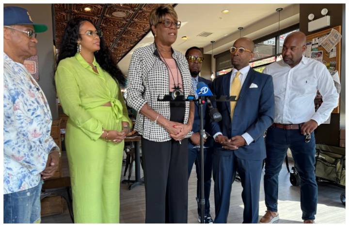 South Side Community Leaders Host Coffee Giveaway After Thieves Hit Bronzeville’s Sip & Savor