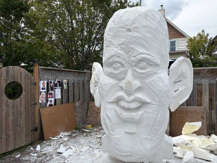 North Bay man sets to out to make world's biggest bobble head