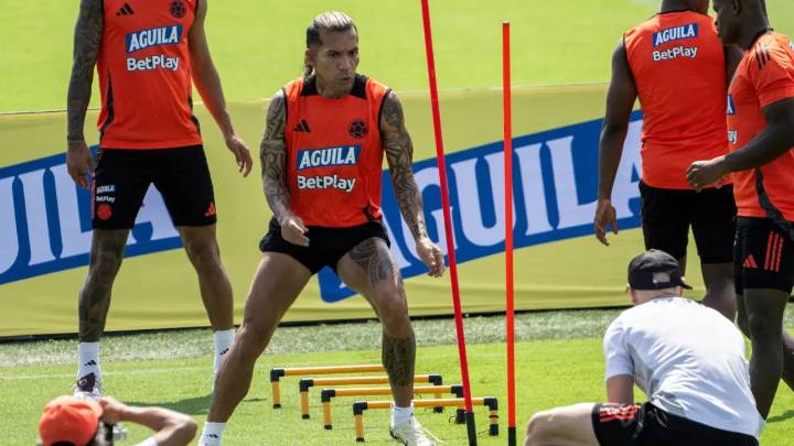 Pasó por Selección Colombia y no condena a Dayro Moreno; "tiene su forma de ser"