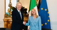 Kast se reúne con Giorgia Meloni en Roma para abordar el combate a la inmigración ilegal