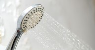 Shower expert issues message to anyone who washes their hair every day