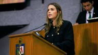 Lorena de la Garza rinde informe y llama al Congreso a ser institucional, no imparcial