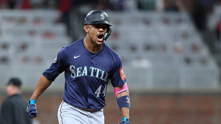 Seattle Mariners' turning point came from Julio, Dipoto says