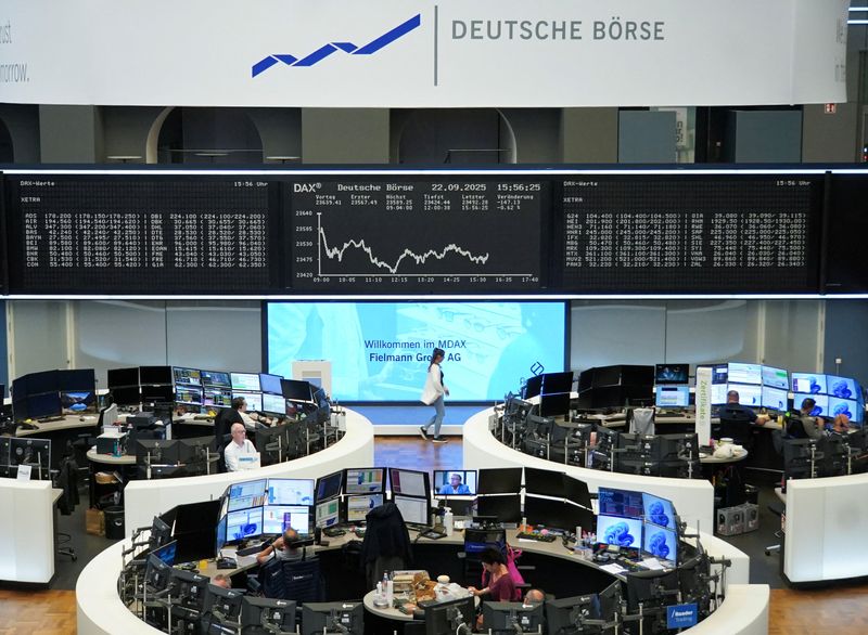 European shares flat as mining, tech gains counter sliding automakers
