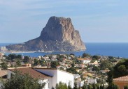 Tragedia en Alicante: un coche aparcado se desliza sin control, mata a un bebé de 20 días y deja a su madre gravemente herida