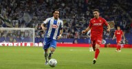 El viaje de ida y vuelta del futbolista con cuatro pasaportes