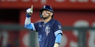 Perez hits 3-run HR in 7-run 1st inning as Royals rough up Scherzer in 20