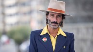 Los problemas de voz que Leiva revela en su documental y que le obligan a pasar por el quirófano antes de cada gira