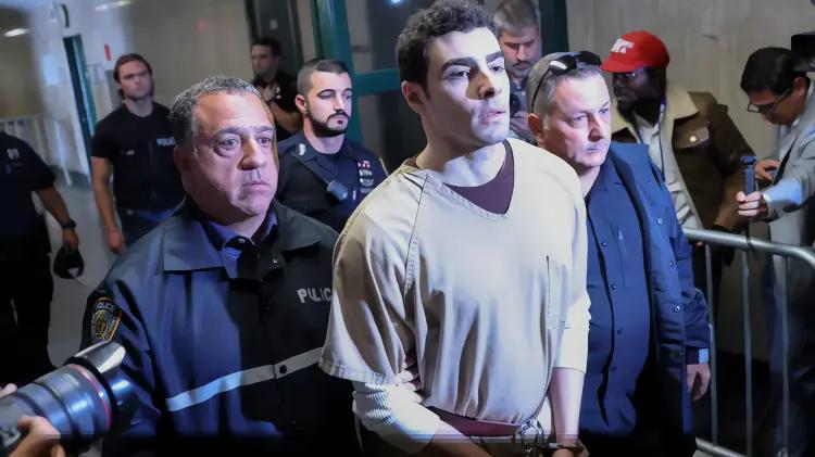 Juez desestima cargos de terrorismo contra Luigi Mangione