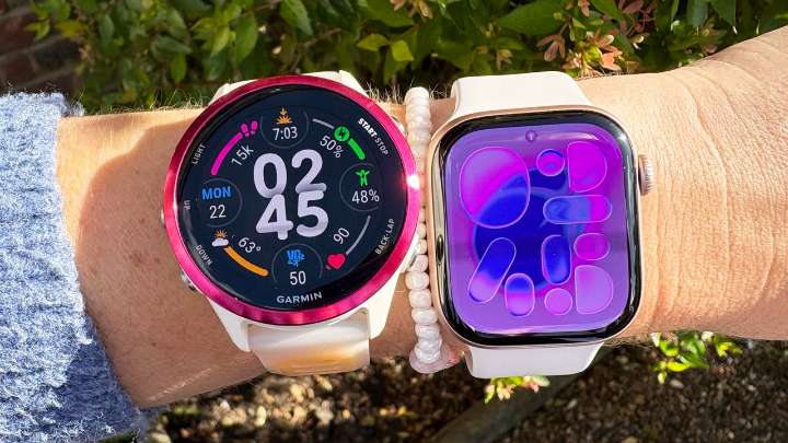 I walked 13,000 steps with the Apple Watch 11 and Garmin Forerunner 570